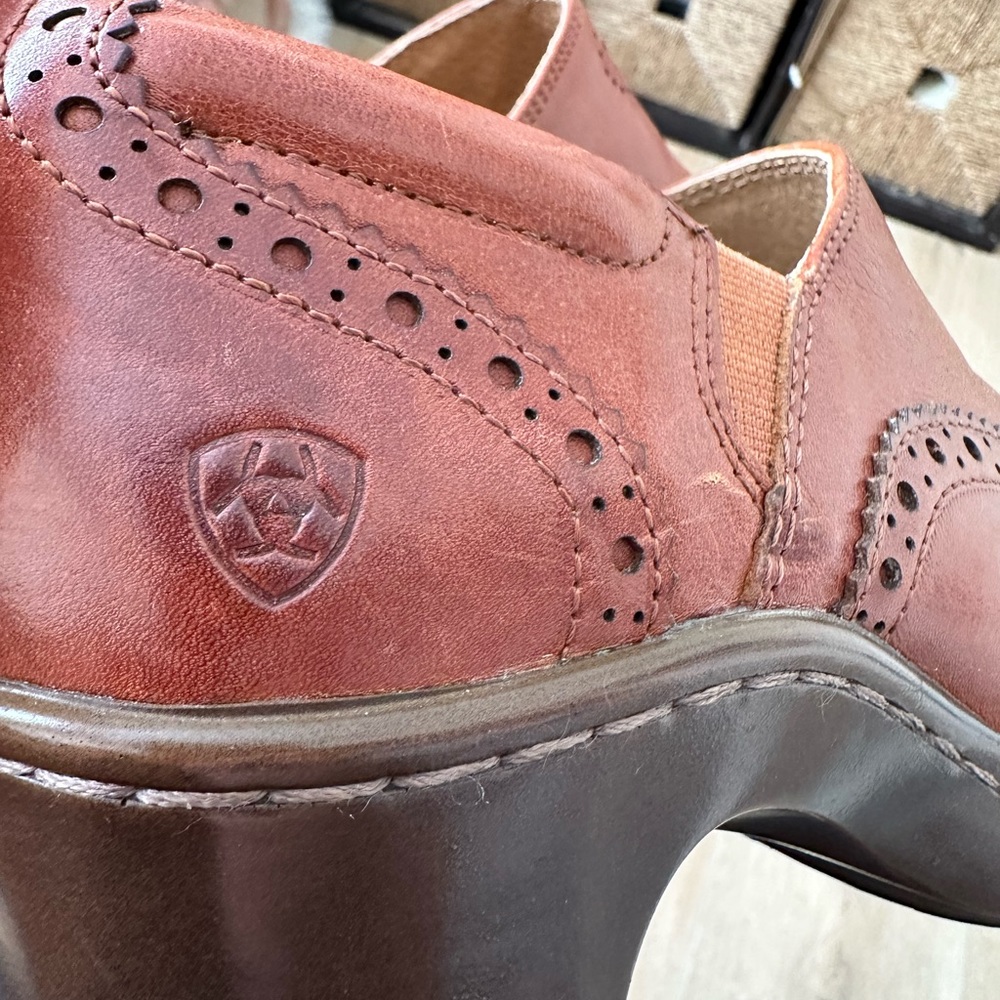 Ariat Bradford Leather Wingtip Style Platform | Clog Bootie | 7.5 b - Picture 9 of 11